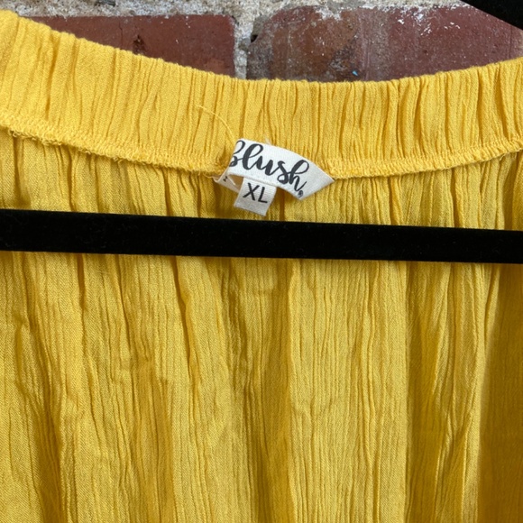 Set of 2 Hint of Blush Women’s Rompers (1 NWT) Size XL - Picture 5 of 8